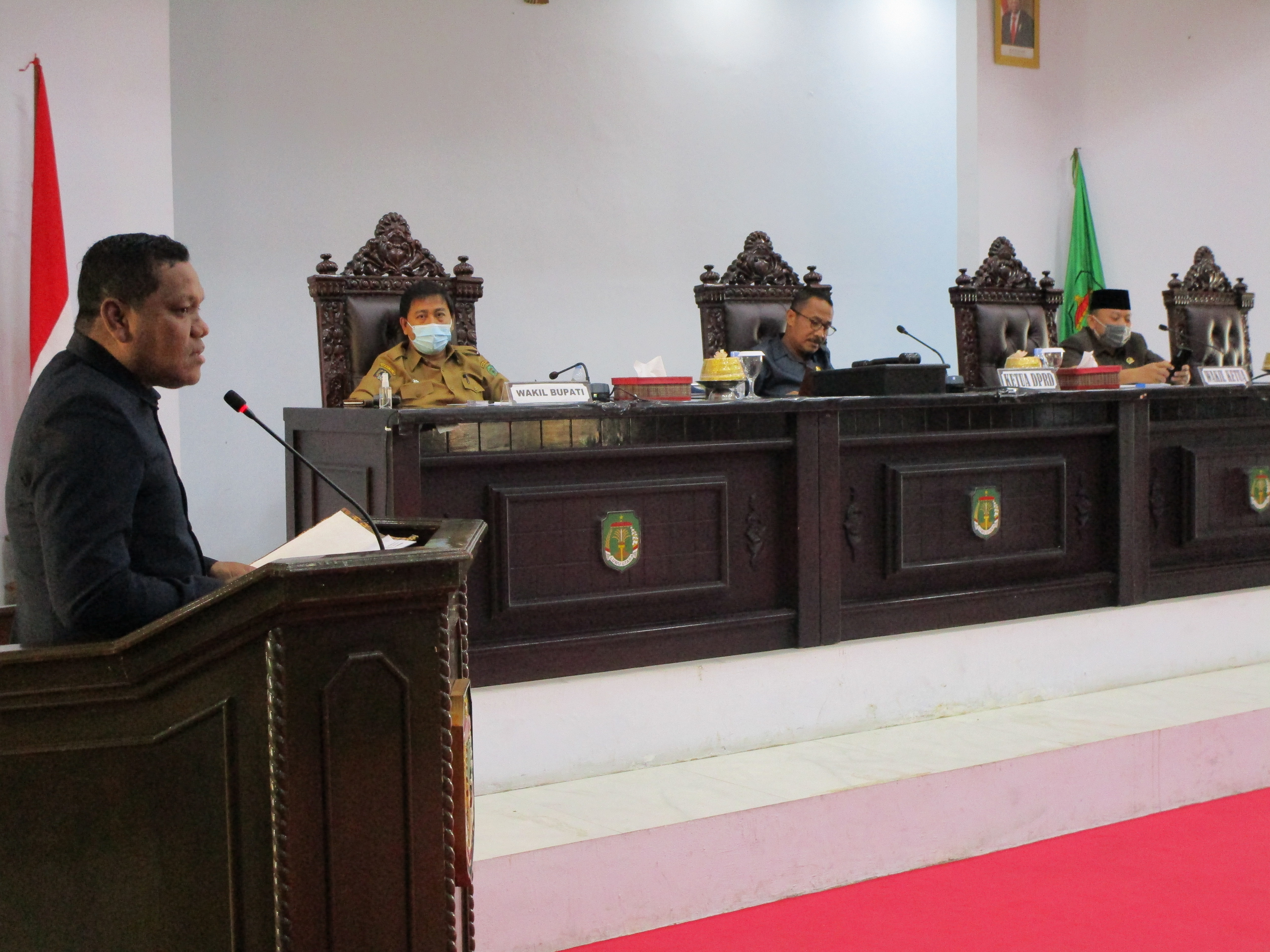 7 Fraksi DPRD Lutra Setuju Tiga Ranperda Dibahas ke Tahap Selanjutnya.